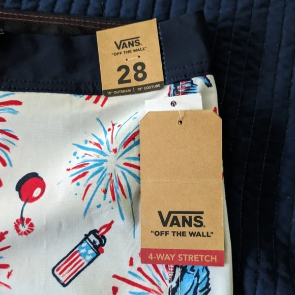 Vans Men 28 Waist NWT Era Boardshort American Fourth of July 042025 - Picture 2 of 9